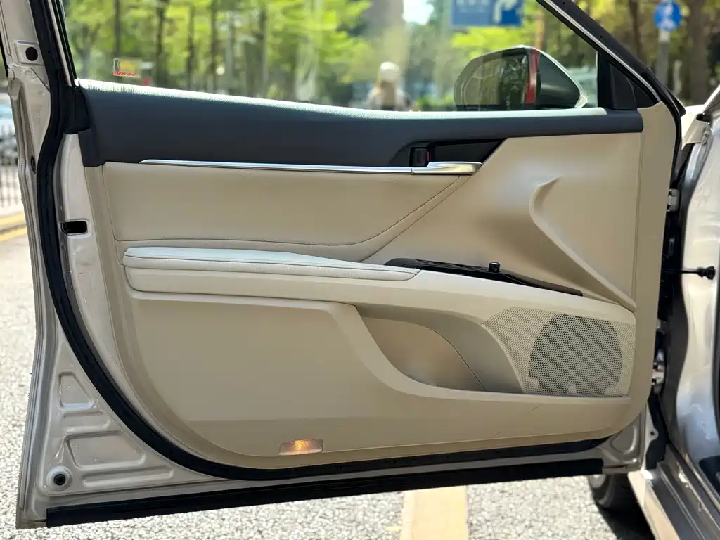 Toyota Toyota Camry 2018 2.0G Luxury Edition 2018 - thumbnail 14