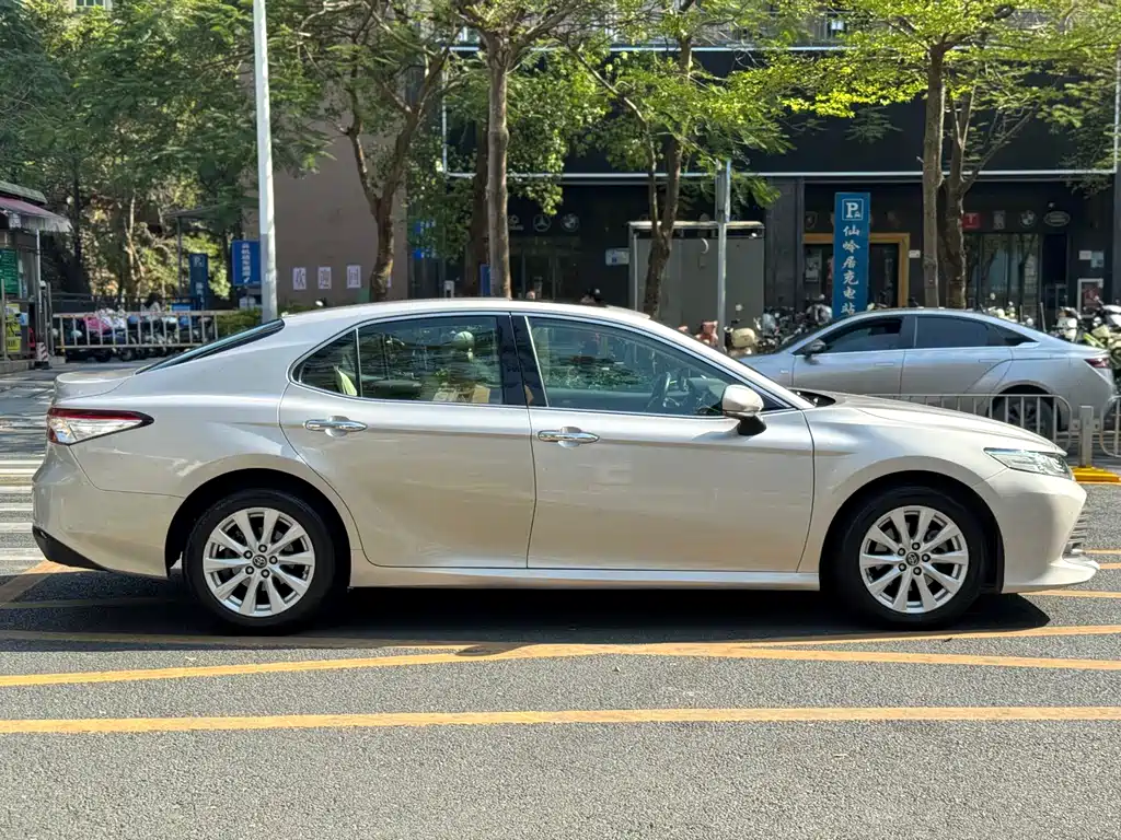 Toyota Toyota Camry 2018 2.0G Luxury Edition 2018 - thumbnail 17