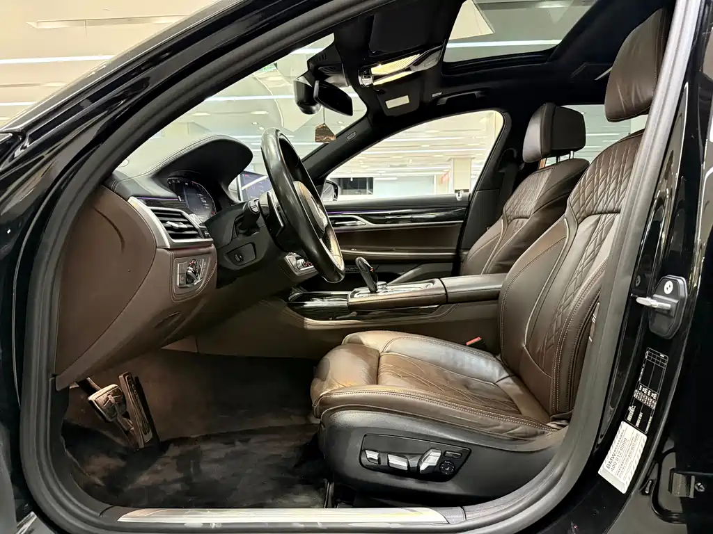 BMW BMW 7 Series 2019 Model Year Facelift 730Li M Sport Package 2020 - thumbnail 6