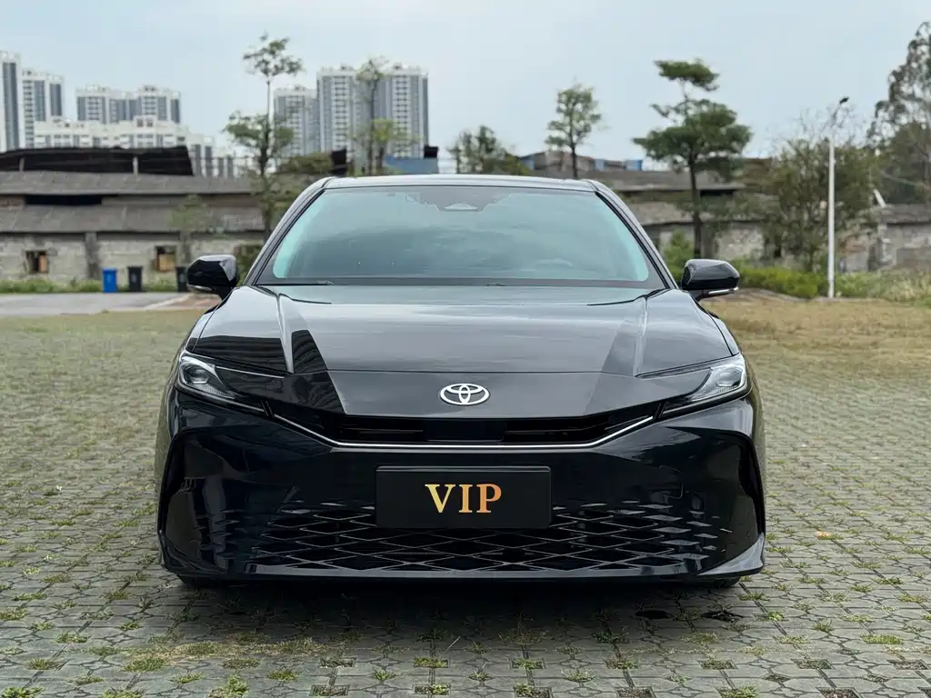 Toyota Toyota Camry 2024 2.0GVP Luxury Edition 2024 - thumbnail 2