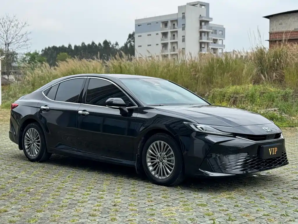 Toyota Toyota Camry 2024 2.0GVP Luxury Edition 2024 - thumbnail 3