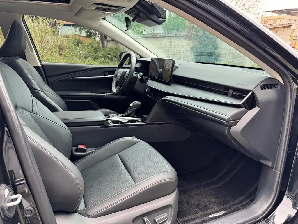 Toyota Toyota Camry 2024 2.0GVP Luxury Edition 2024 - thumbnail 8