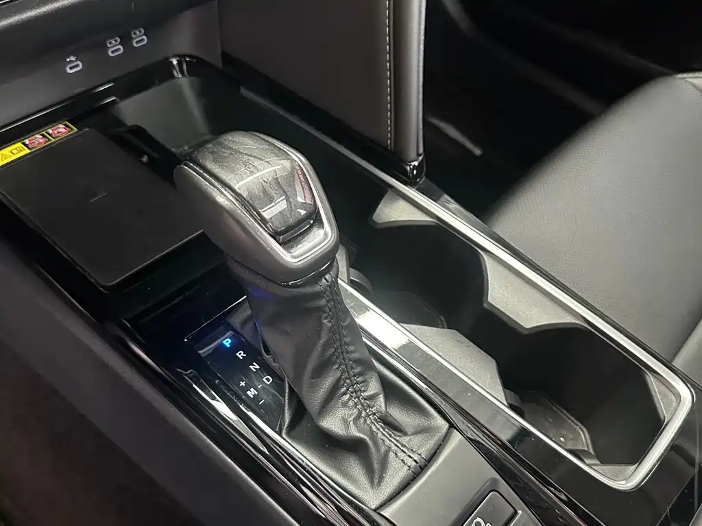Toyota Toyota Camry 2024 2.0GVP Luxury Edition 2024 - thumbnail 15