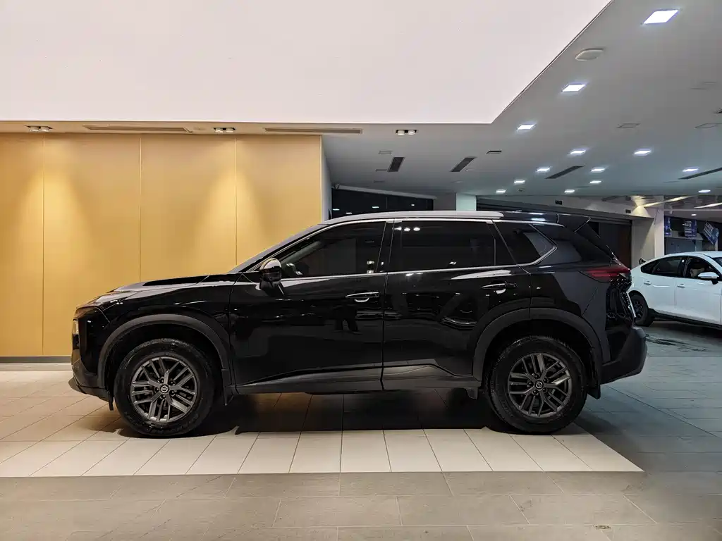 Nissan Nissan X-Trail 2021 VC-Turbo 300 CVT 2WD Luxury Edition 2023 - thumbnail 6