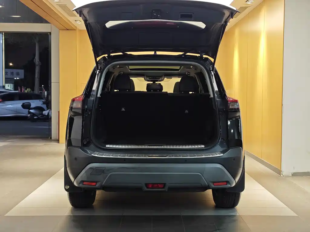 Nissan Nissan X-Trail 2021 VC-Turbo 300 CVT 2WD Luxury Edition 2023 - thumbnail 26