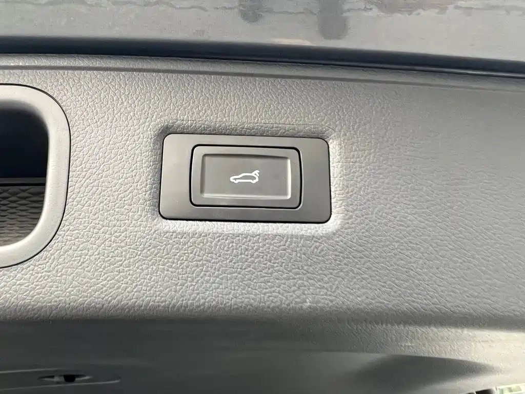 Lantu Automobile Lantu FREE 2025 FREE+ AWD Qiankun Edition 2025 - thumbnail 9