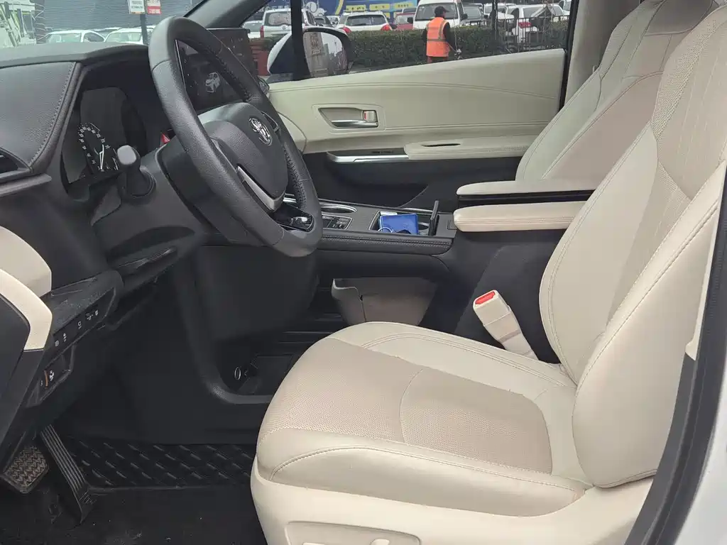 Toyota Toyota Sienna 2024 2.5L Hybrid Premium Elite Edition 2025 - thumbnail 5