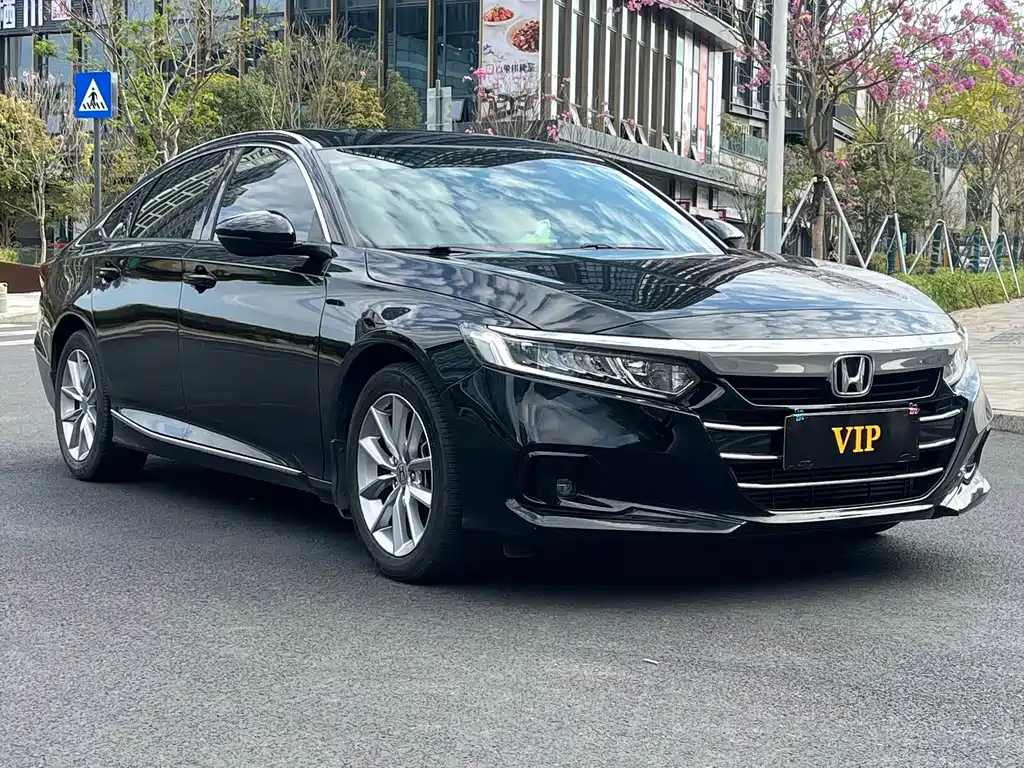 Honda Honda Accord 2022 260TURBO Luxury Edition 2023 - thumbnail 3