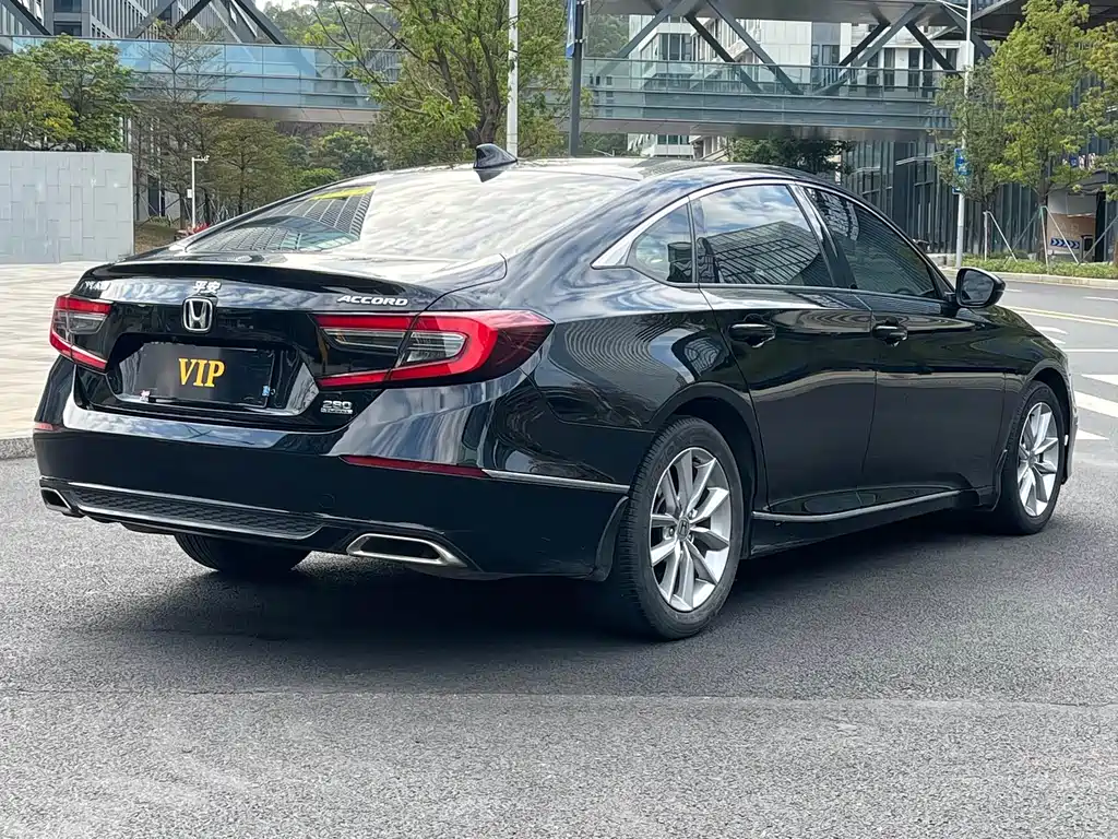 Honda Honda Accord 2022 260TURBO Luxury Edition 2023 - thumbnail 7