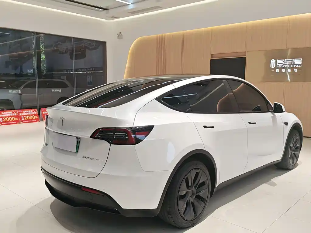 Tesla Model Y 2023 Rear-Wheel Drive 2023 - thumbnail 7