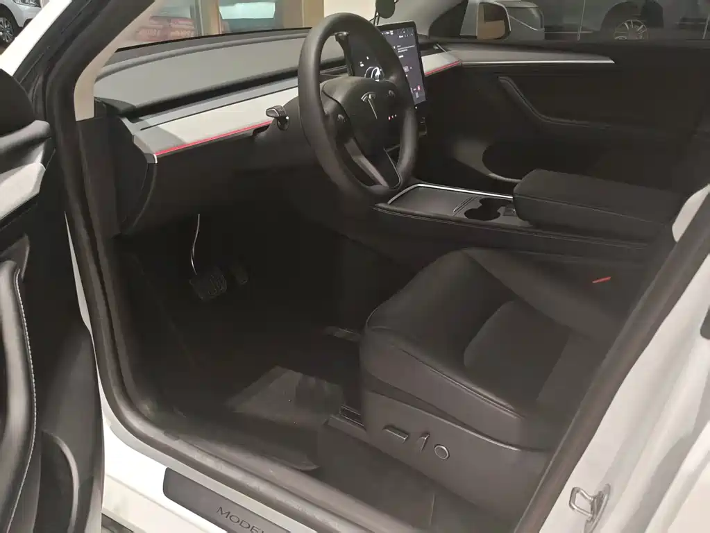 Tesla Model Y 2023 Rear-Wheel Drive 2023 - thumbnail 9