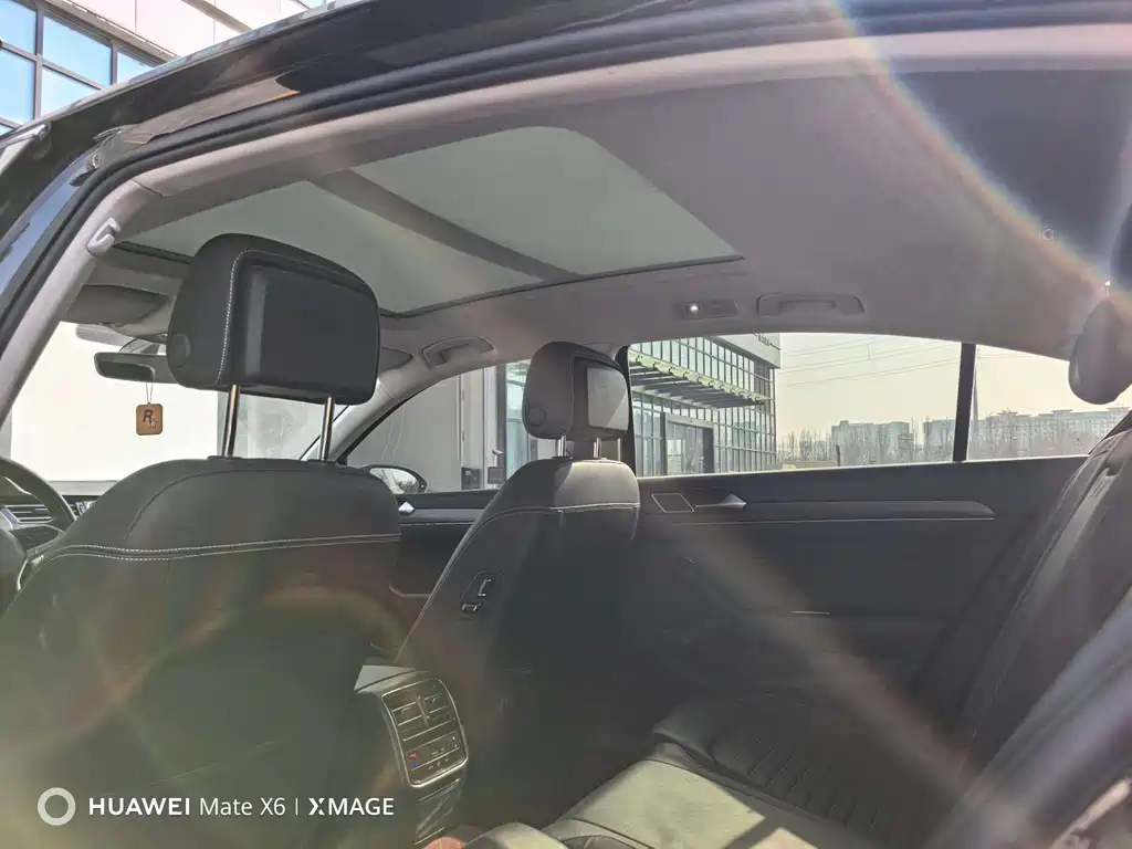 Volkswagen Magotan 2020 330TSI DSG Leading Edition 2021 - thumbnail 5