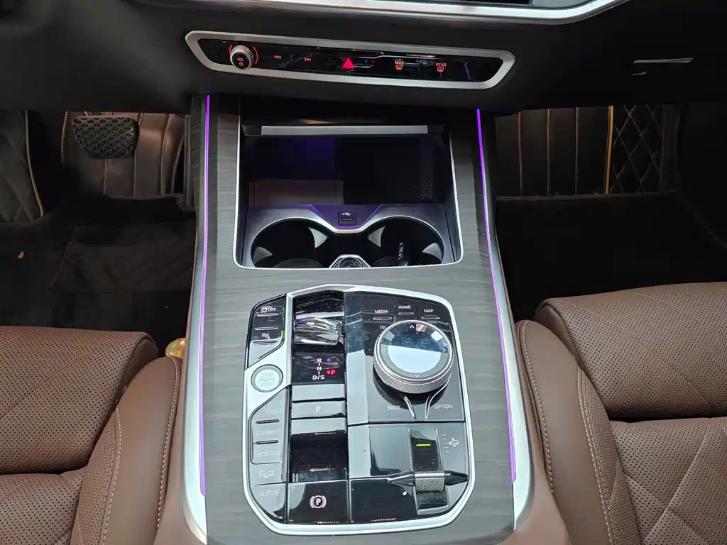 BMW BMW X7 xDrive40i Luxury Package 2024 - thumbnail 13
