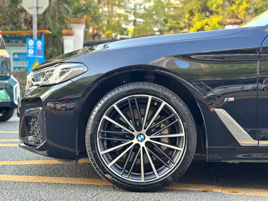 BMW BMW 5 Series 2023 530Li Leading Model M Sport Package 2023 - thumbnail 15