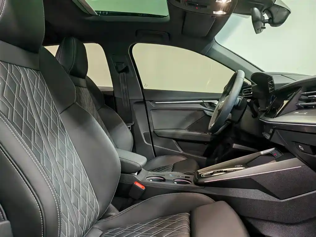 Audi Audi A3 2025 Sportback 35 TFSI Premium Plus 2025 - thumbnail 8