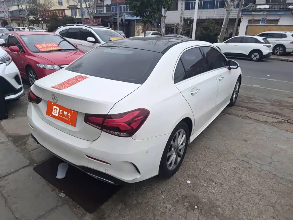 Mercedes-Benz Mercedes-Benz A-Class 2021 A 200 L Sport Sedan Fashion Edition 2021 - thumbnail 6