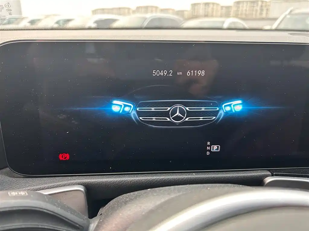 Mercedes-Benz Mercedes-Benz GLB 2023 GLB 200 Style 2023 - thumbnail 4
