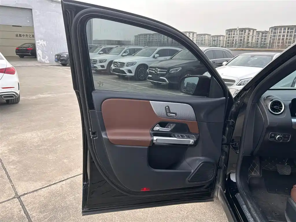 Mercedes-Benz Mercedes-Benz GLB 2023 GLB 200 Style 2023 - thumbnail 5