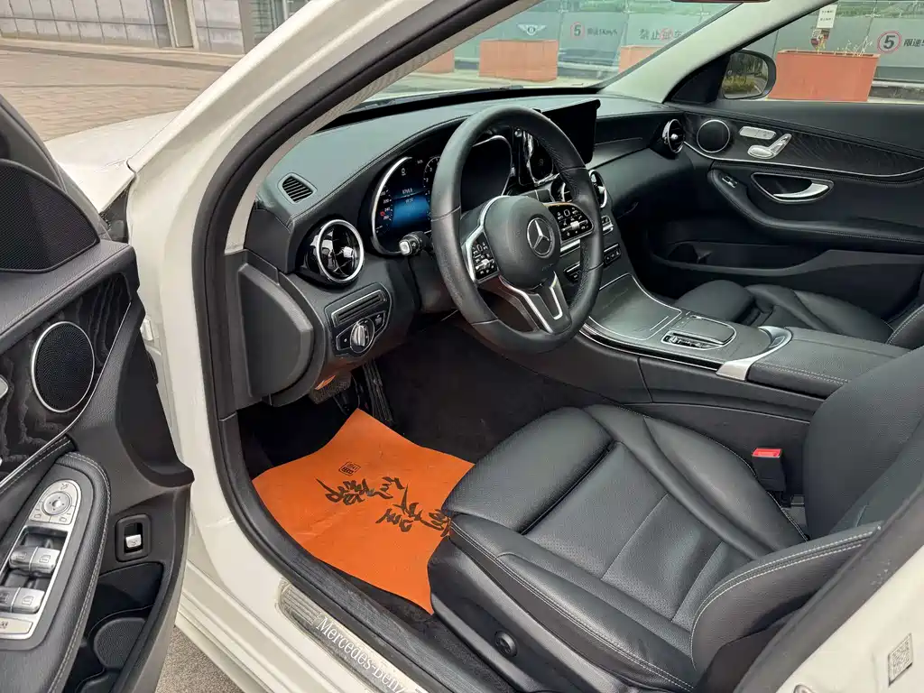 Mercedes-Benz Mercedes-Benz C-Class 2019 Facelift C 260 L Sport Edition 2019 - thumbnail 4
