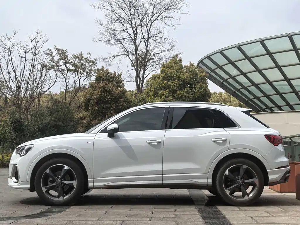 Audi Audi Q3 2020 35 TFSI Fashion Dynamic Edition 2020 - thumbnail 8