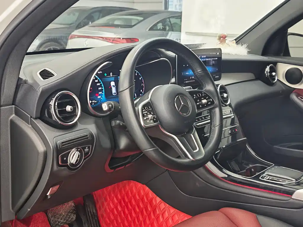 Mercedes-Benz Mercedes-Benz GLC Coupe 2022 GLC 260 4MATIC Coupé SUV 2022 - thumbnail 10