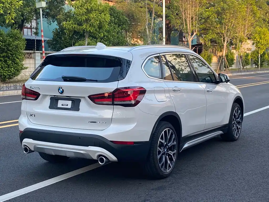 BMW BMW X1 2022 xDrive25Li Premium Model 2023 - thumbnail 8