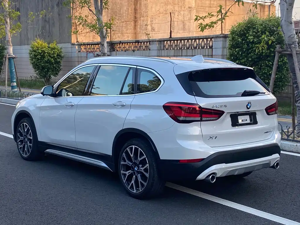 BMW BMW X1 2022 xDrive25Li Premium Model 2023 - thumbnail 9
