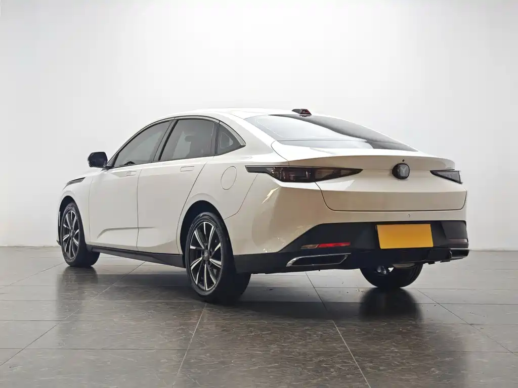 Changan Yida 2023 Blue Whale NE 1.5T GDI DCT Navigator Edition 2023 - thumbnail 4