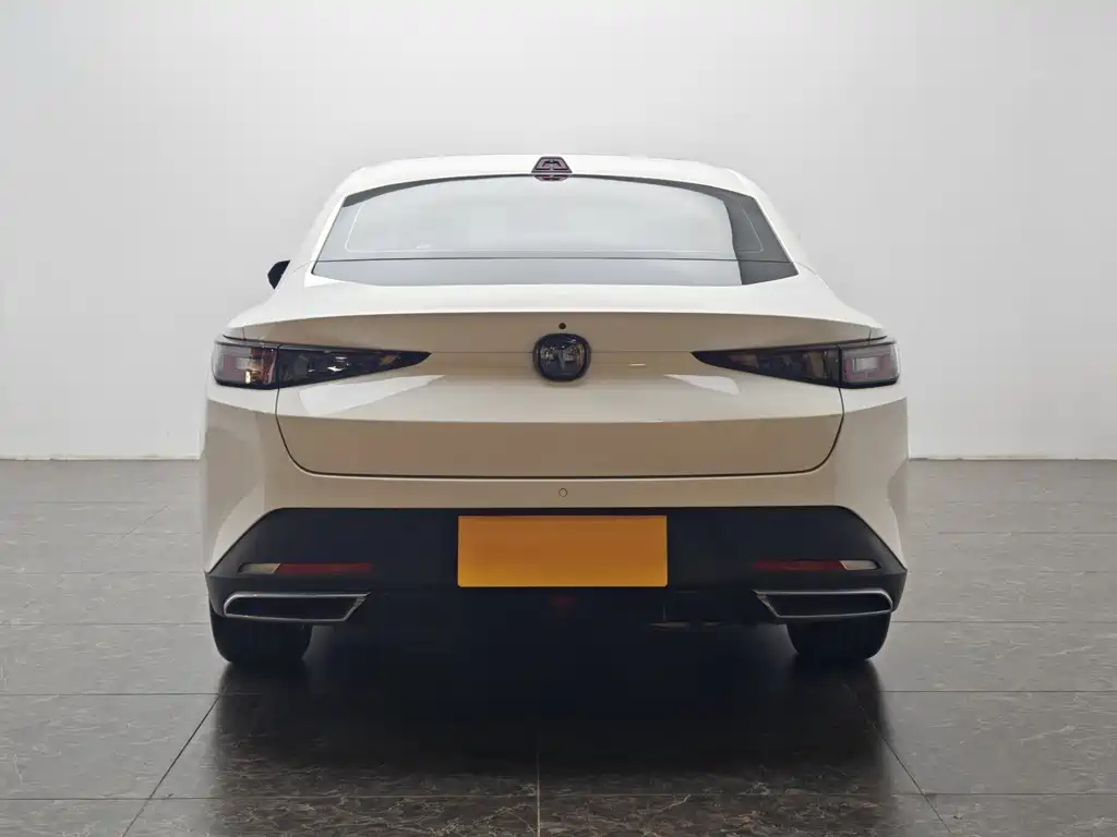 Changan Yida 2023 Blue Whale NE 1.5T GDI DCT Navigator Edition 2023 - thumbnail 6