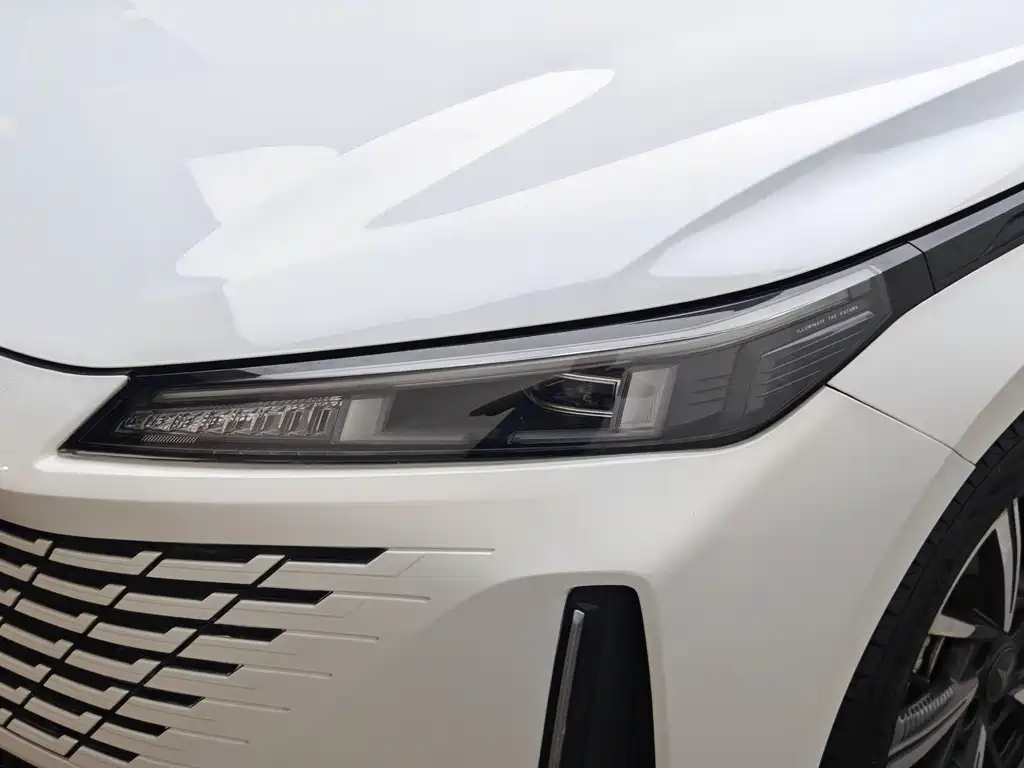 Changan Yida 2023 Blue Whale NE 1.5T GDI DCT Navigator Edition 2023 - thumbnail 8