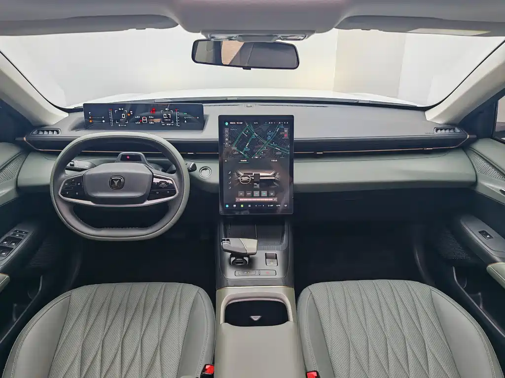 Changan Yida 2023 Blue Whale NE 1.5T GDI DCT Navigator Edition 2023 - thumbnail 15