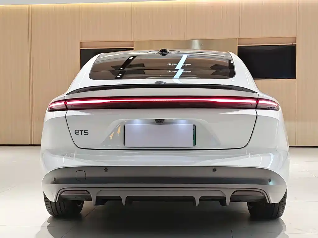 NIO NIO ET5 2022 75kWh 2022 - thumbnail 5