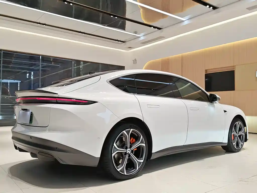 NIO NIO ET5 2022 75kWh 2022 - thumbnail 6
