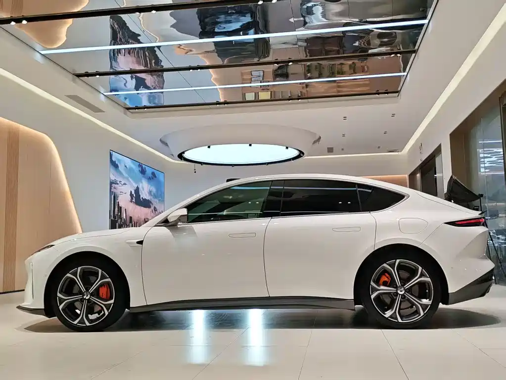 NIO NIO ET5 2022 75kWh 2022 - thumbnail 7
