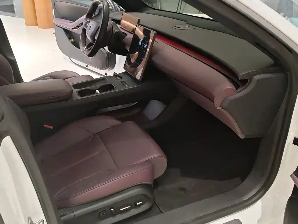 NIO NIO ET5 2022 75kWh 2022 - thumbnail 13