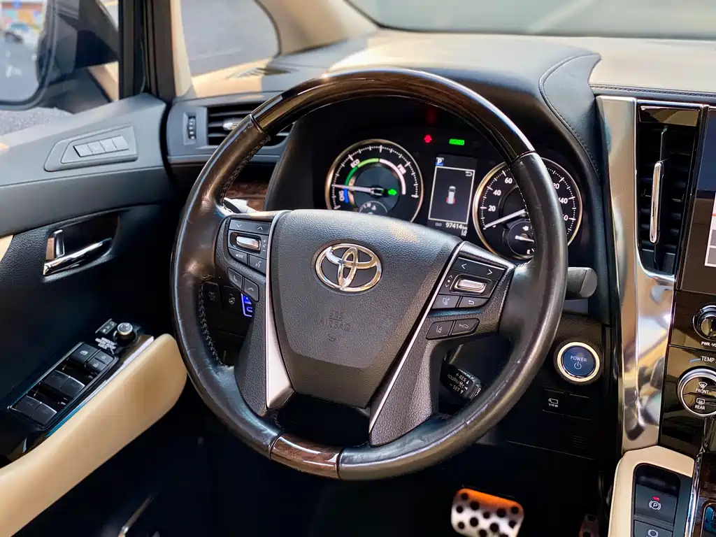 Toyota Alphard 2021 Model Hybrid 2.5L Luxury Version 2021 - thumbnail 16