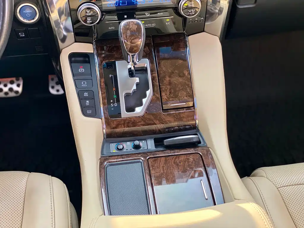 Toyota Alphard 2021 Model Hybrid 2.5L Luxury Version 2021 - thumbnail 19