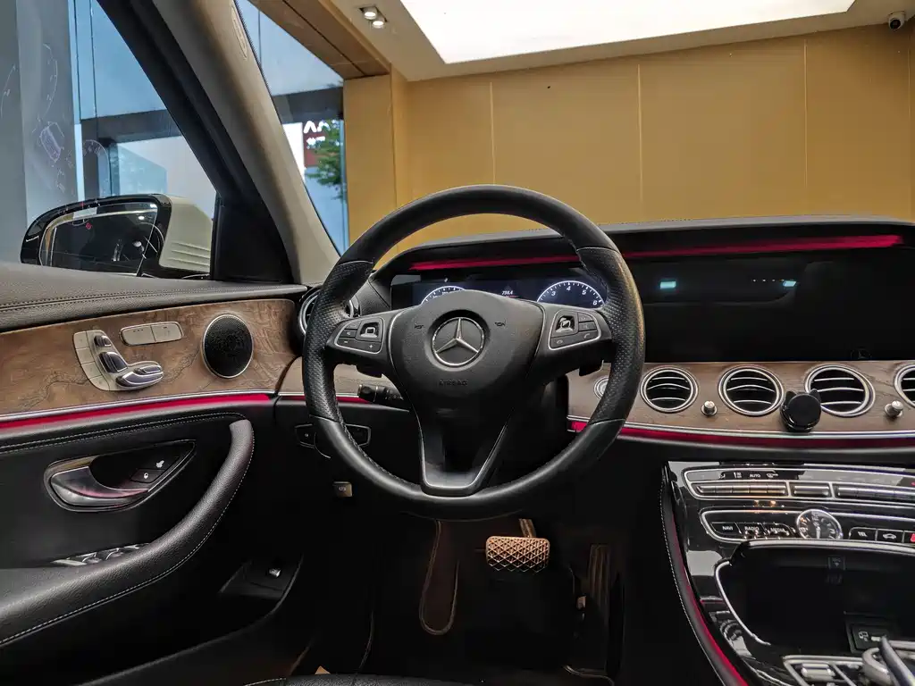 Mercedes-Benz Mercedes-Benz E-Class 2016 E 300 L Fashion Edition 2017 - thumbnail 14