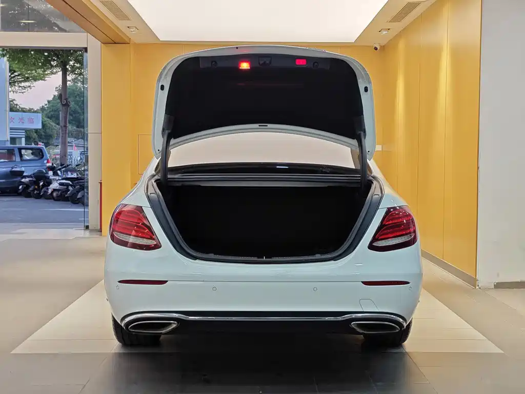 Mercedes-Benz Mercedes-Benz E-Class 2016 E 300 L Fashion Edition 2017 - thumbnail 29
