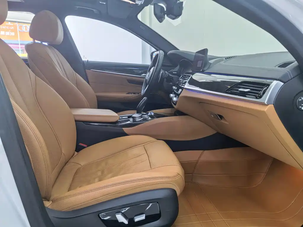 BMW BMW 5 Series 2020 530Li Luxury M Sport Package 2020 - thumbnail 12
