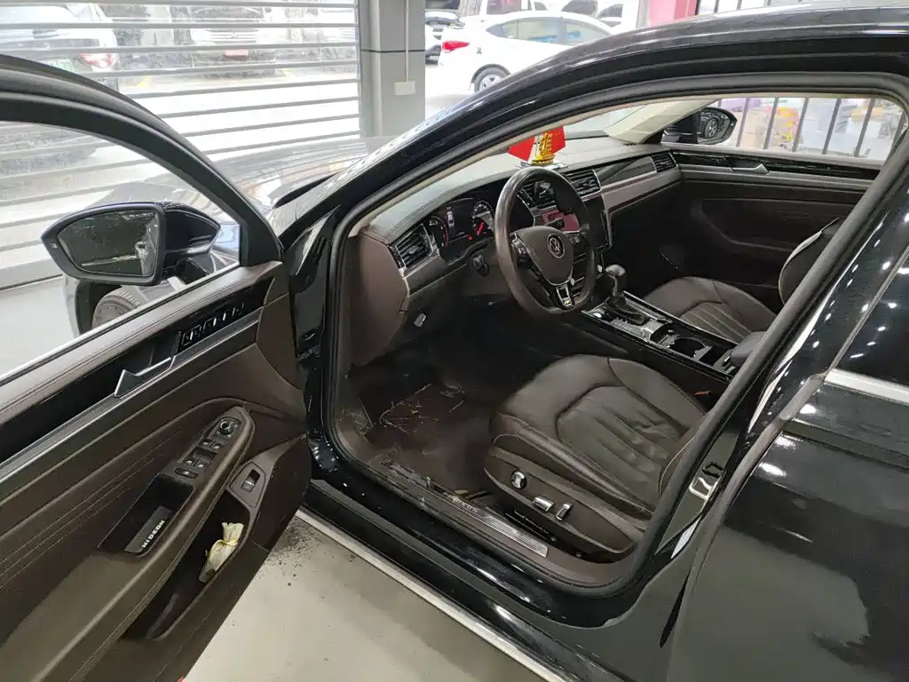 Volkswagen Volkswagen Phideon 2021 380TSI Luxury Edition 2021 - thumbnail 4