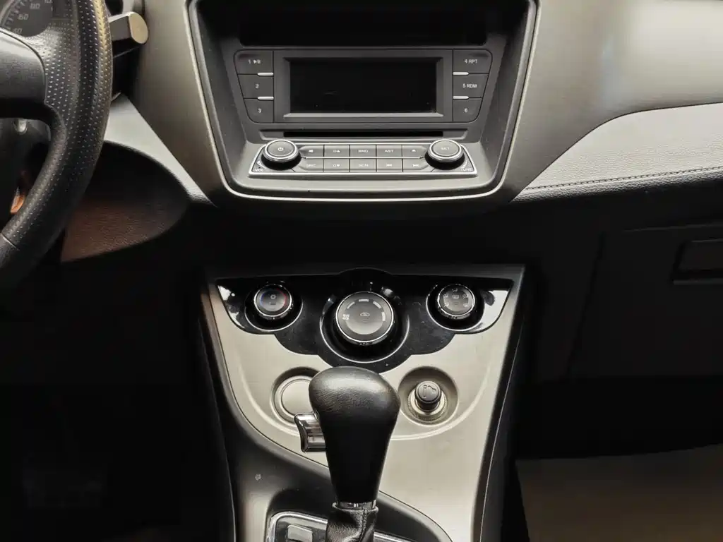 Haima Haima M3 2016 1.5L CVT Comfort Edition 2016 - thumbnail 18