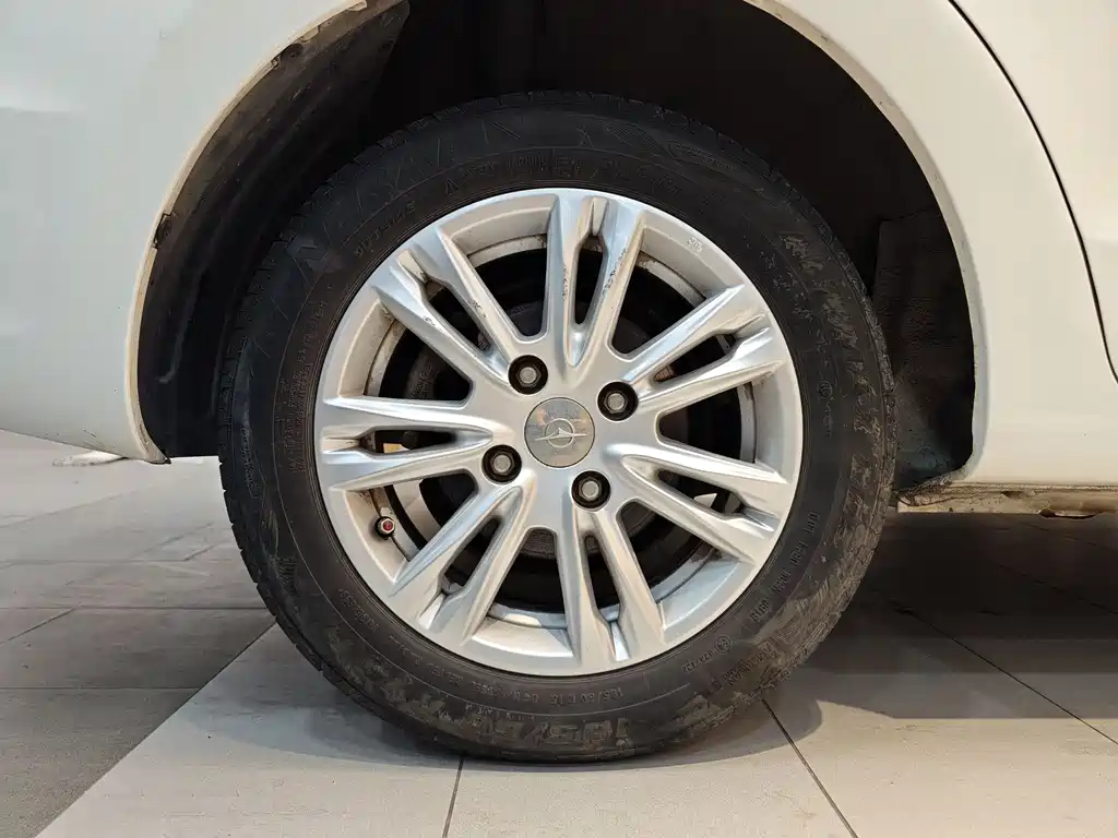 Haima Haima M3 2016 1.5L CVT Comfort Edition 2016 - thumbnail 29