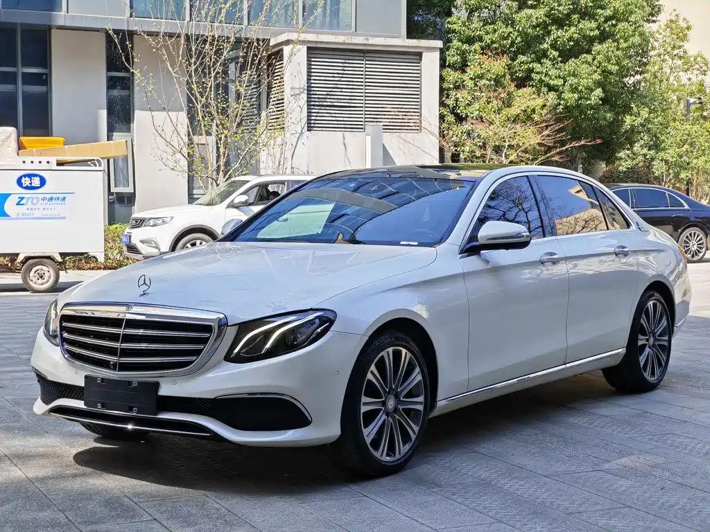 Mercedes-Benz Mercedes-Benz E-Class 2017 E 300 L Luxury Edition 2017