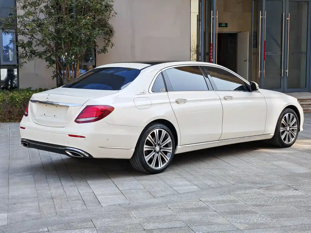 Mercedes-Benz Mercedes-Benz E-Class 2017 E 300 L Luxury Edition 2017 - thumbnail 5