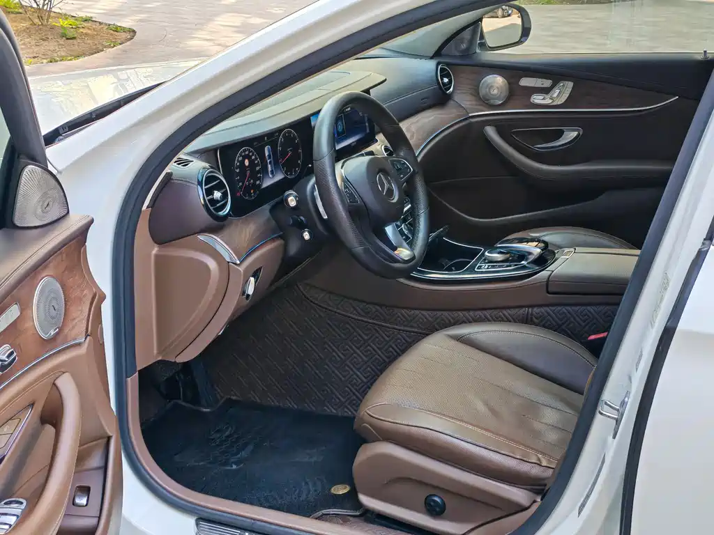 Mercedes-Benz Mercedes-Benz E-Class 2017 E 300 L Luxury Edition 2017 - thumbnail 6