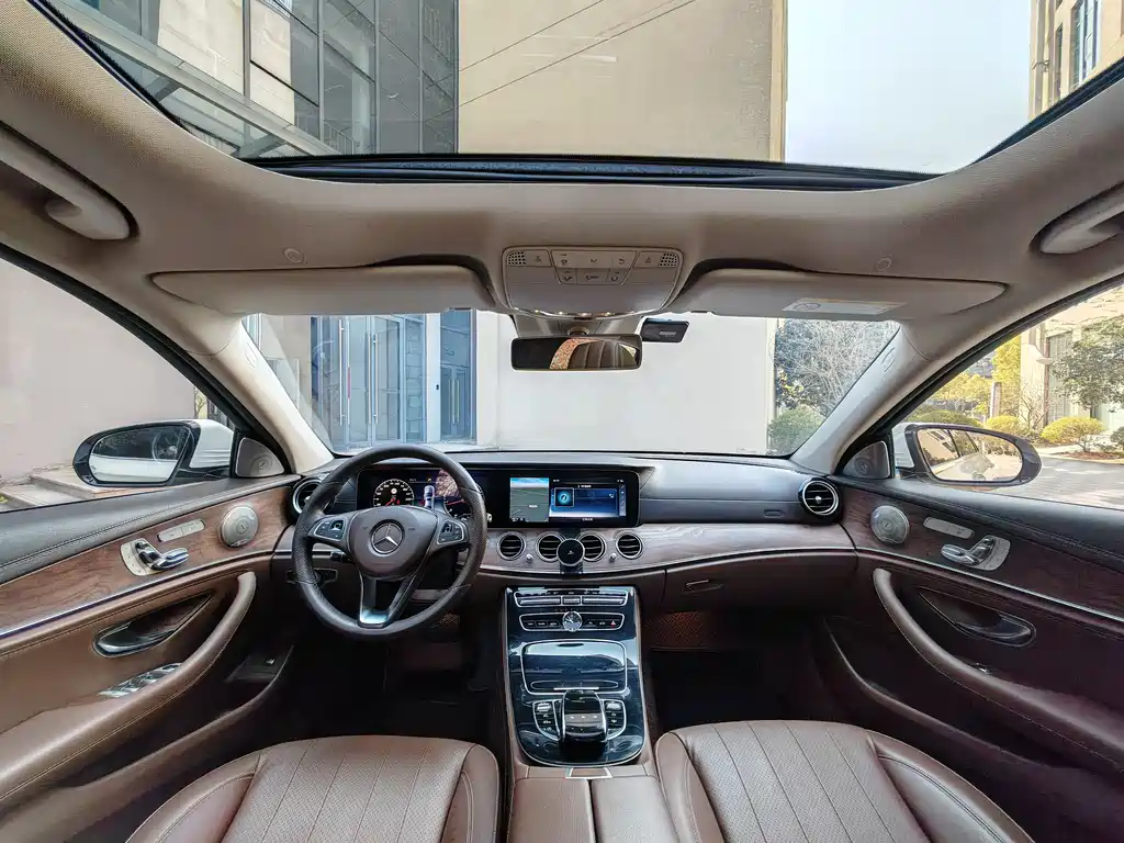 Mercedes-Benz Mercedes-Benz E-Class 2017 E 300 L Luxury Edition 2017 - thumbnail 12