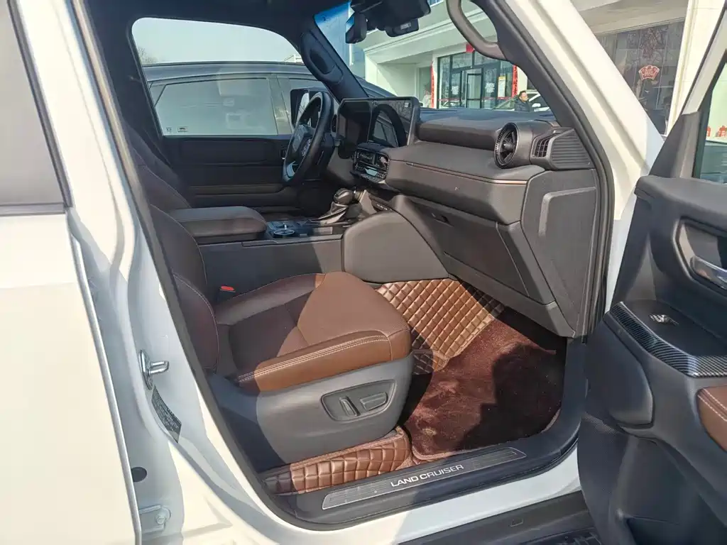 Toyota Prado 2024 2.4T Wild WX 6-seater 2024