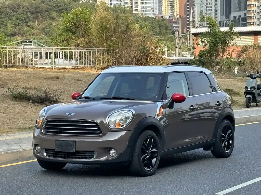 MINI MINI COUNTRYMAN 2014 1.6L COOPER Fun 2013