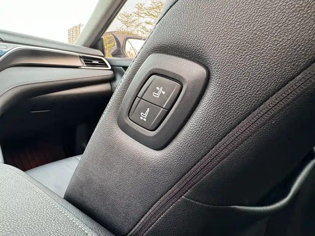 Toyota Toyota Camry 2021 2.5S Prestige Edition 2021 - thumbnail 18